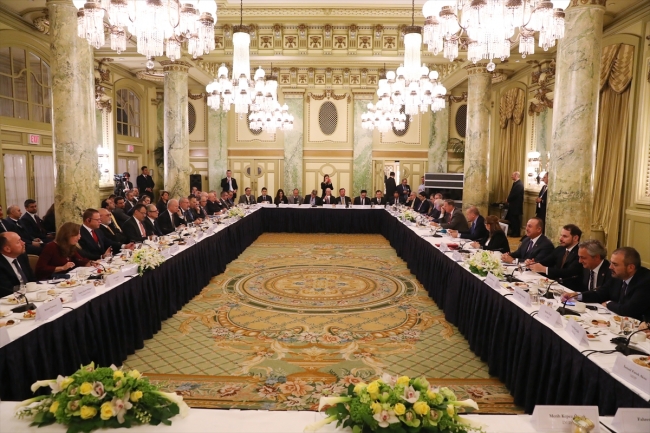 Cumhurbaşkanı Erdoğan ABD'li iş insanları ile bir araya geldi