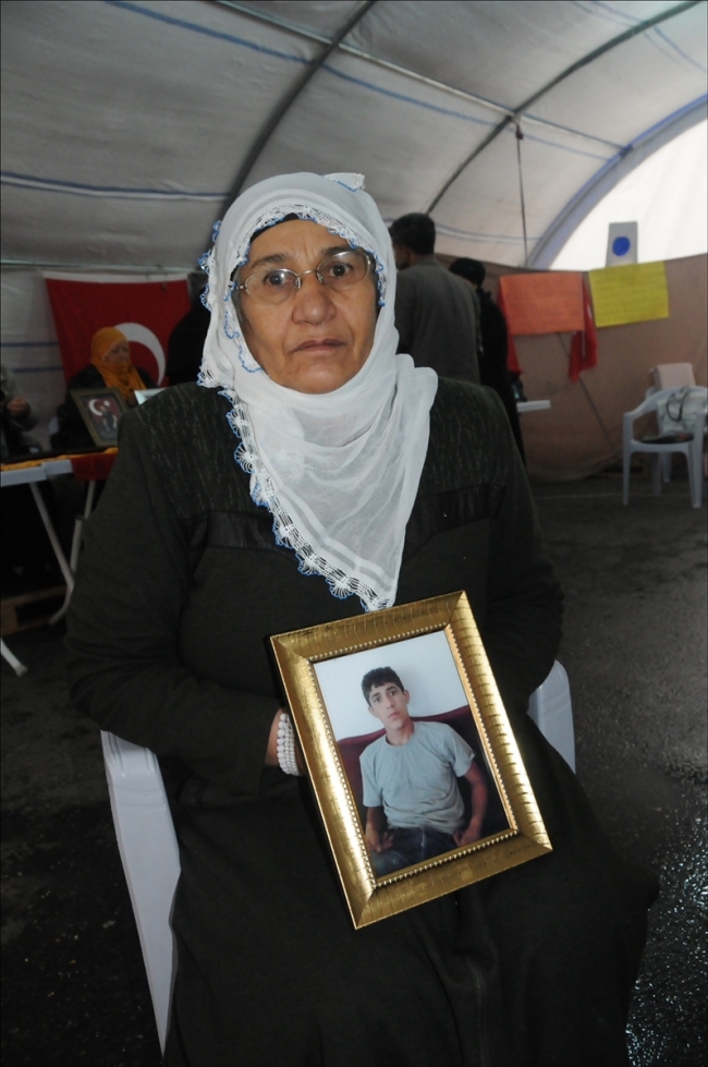 Diyarbakır annelerinden evlatlarına "teslim olun" çağrısı