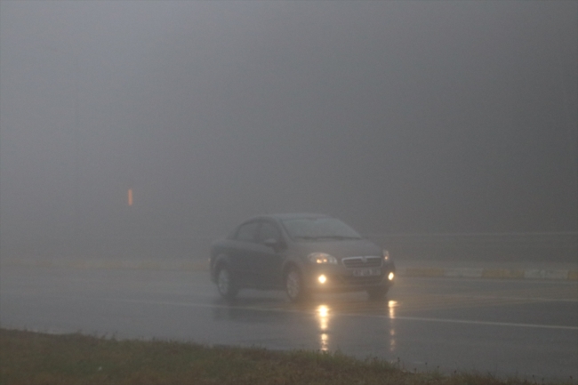 Bolu Dağı'nda sis: Ulaşımda aksamalar yaşanıyor