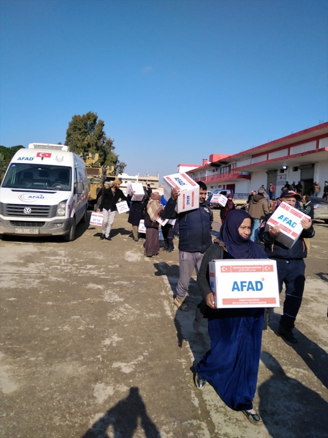 Suriyeli Hristiyan ailelere gıda ve temizlik malzemesi yardımı
