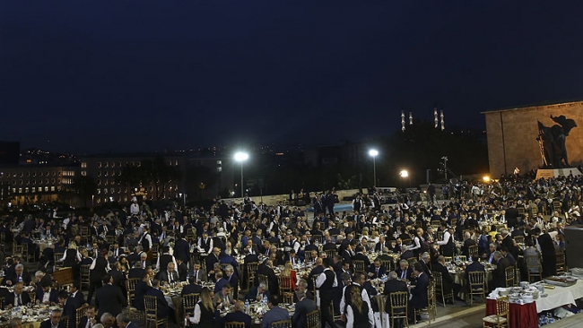 Cumhurbaşkanı Erdoğan: Hepimiz 82 milyonluk Türkiye gemisinin yolcularıyız