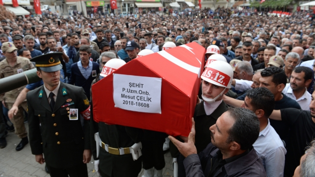 Şehitlerimiz son yolculuklarına uğurlandı