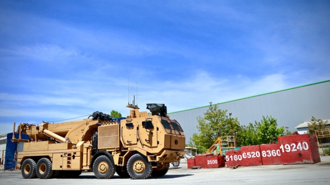 Zırhlı askeri araçların 'cankurtaran'ı kışla yolunda