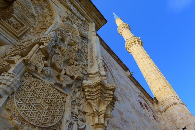 "Son 200 yıldaki camilere baktığımızda örneği yok"