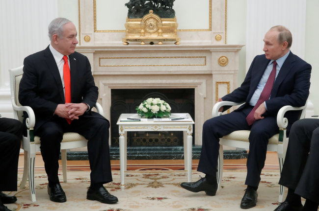 İsrail eski Başbakanı Netanyahu ve Putin. Fotoğraf: Reuters