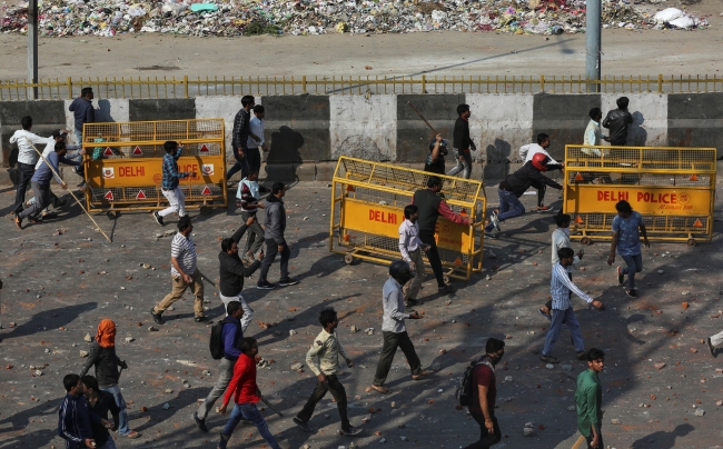 Yeni Delhi'de Vatandaşlık Yasası karşıtı protestolar sürüyor. | Fotoğraf: Reuters