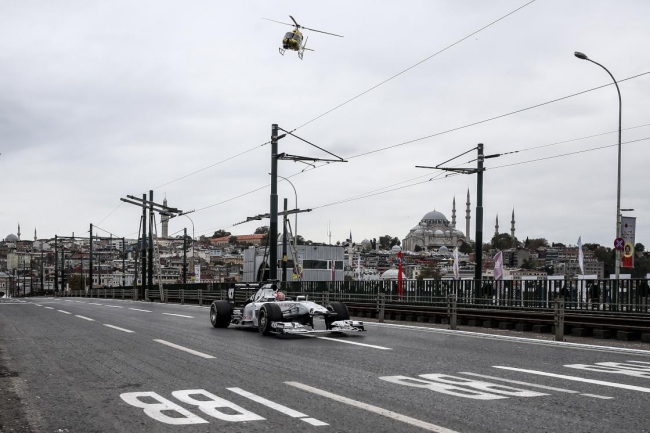 İstanbul'daki Formula 1 heyecanını 2 milyar kişi izleyecek