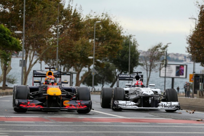 İstanbul'daki Formula 1 heyecanını 2 milyar kişi izleyecek