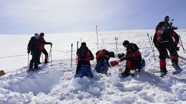 3 bin 600 metrede çığ tatbikatı