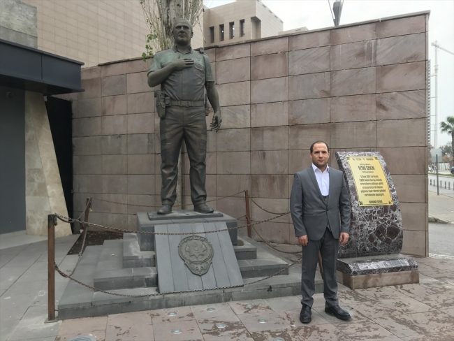 Adliye çalışanları Şehit Fethi Sekin'i anıyor