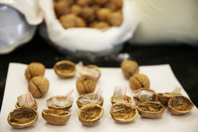 İstanbul'da çok sayıda uyuşturucu ele geçirildi, 13 kişi tutuklandı