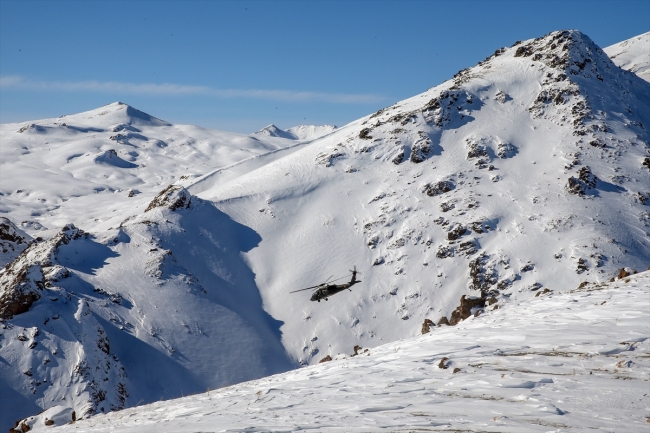 Van'da PKK'nın kış üslenmesine operasyon