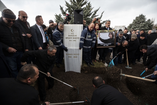Rahşan Ecevit'e son görev