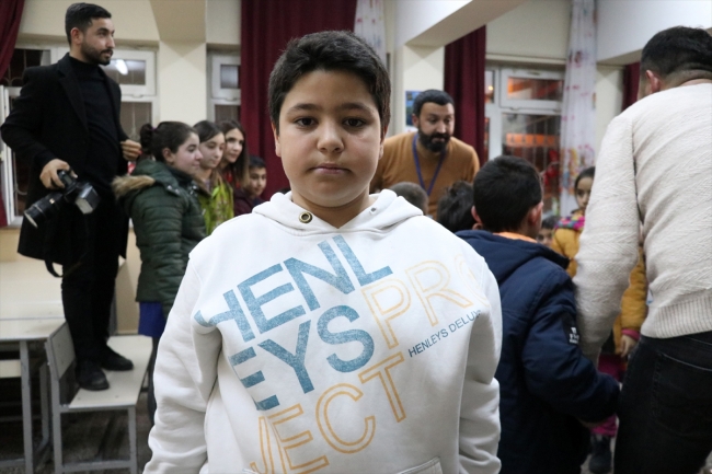 Depremi yaşayan çocuklara psikososyal destek