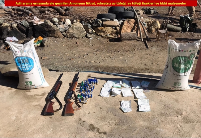 Diyarbakır'da terör örgütüne ait 5 sığınak imha edildi