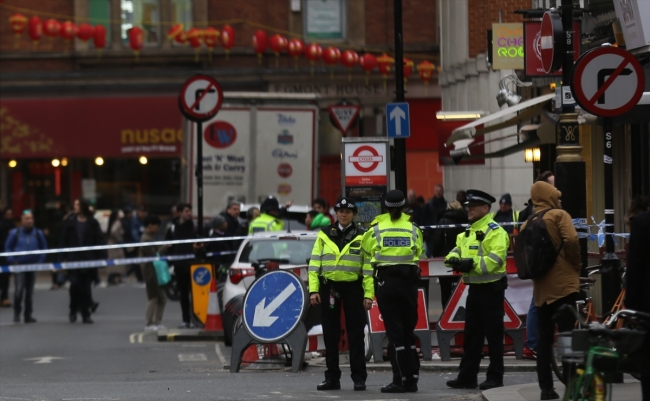 2. Dünya Savaşı'ndan kalma bomba Londra'da paniğe sebep oldu