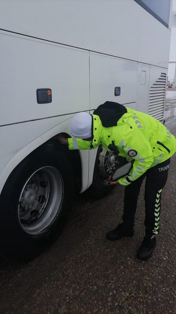 268 şehirler arası yolcu otobüsü trafikten men edildi