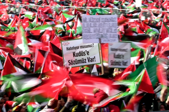 ABD'nin sözde barış planı Saadet Partisi'nin Büyük Kudüs Mitingi'nde protesto edildi