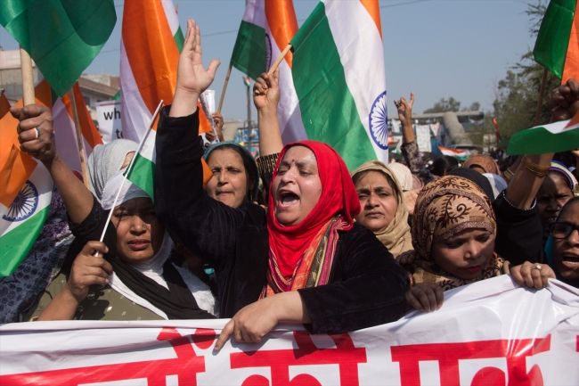 Hindistan'da Müslümanları dışlayan yasaya protestolar sürüyor