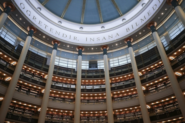 Türkiye'nin en büyük kütüphanesi perşembe günü açılacak