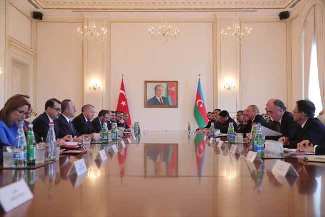 Cumhurbaşkanı Erdoğan: Azerbaycan ile hedef ticaret hacmini 15 milyar dolara çıkarmak