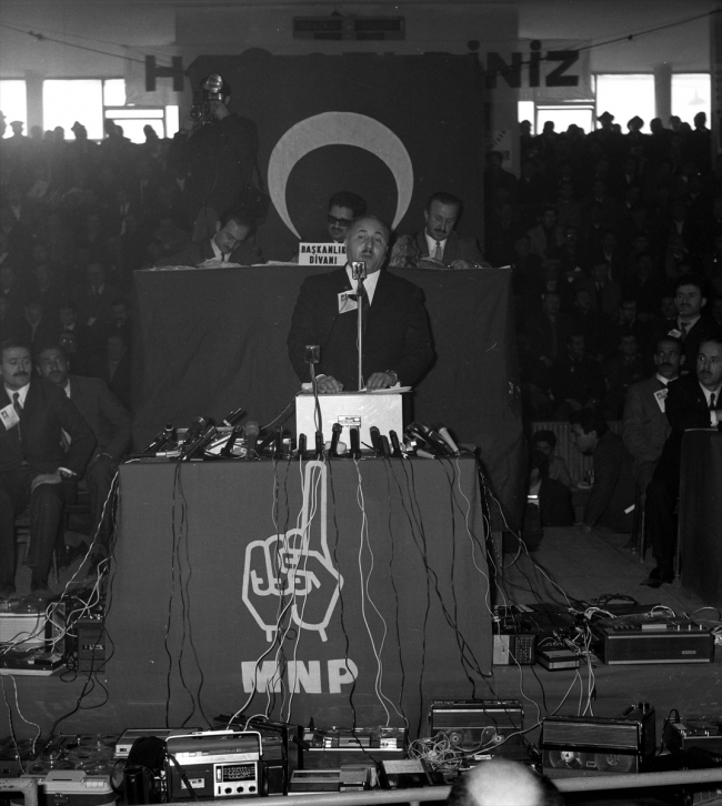 Necmettin Erbakan'ın vefatının üzerinden 9 yıl geçti