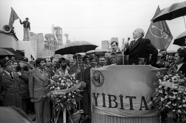 [Yozgat Çimento Fabrikasının açılışı, 1 Ekim 1977 - Fotoğraf: AA]