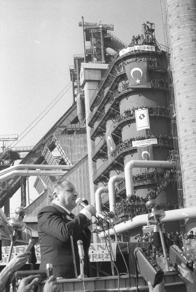 [İskenderun Demir Çelik Tesisleri, 21 Ocak 1977 - Fotoğraf: AA]