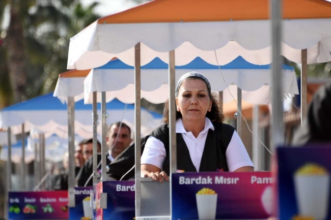 Mersin'de seyyar satıcılara tek tip zorunluluğu