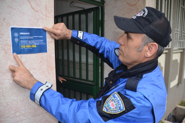 Kahramanmaraş'ta polisten koronavirüs bahanesiyle dolandırıcılığa karşı bilgilendirme