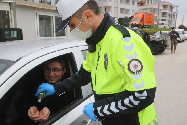 Sokağa çıkması kısıtlanan vatandaşlar dron ile denetlendi
