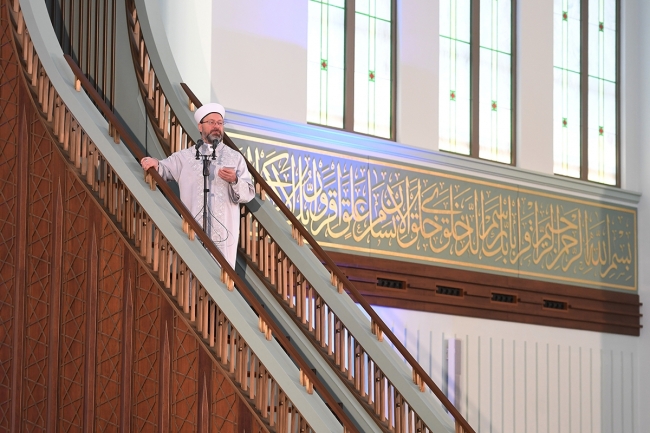 Beştepe Millet Camii'nde kısıtlı cuma namazı
