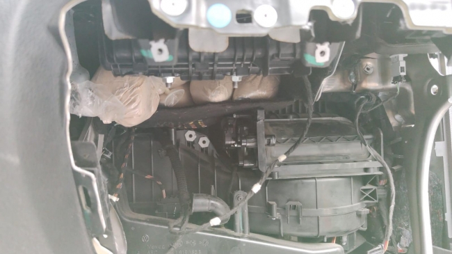 Durdurulan otomobilde 3 kilo eroin ele geçirildi