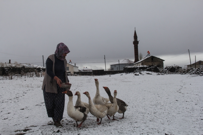 Kars nisanda beyaza büründü