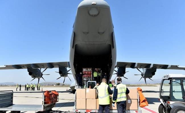 Türkiye'nin gönderdiği tıbbi yardım 5 Balkan ülkesine teslim edildi
