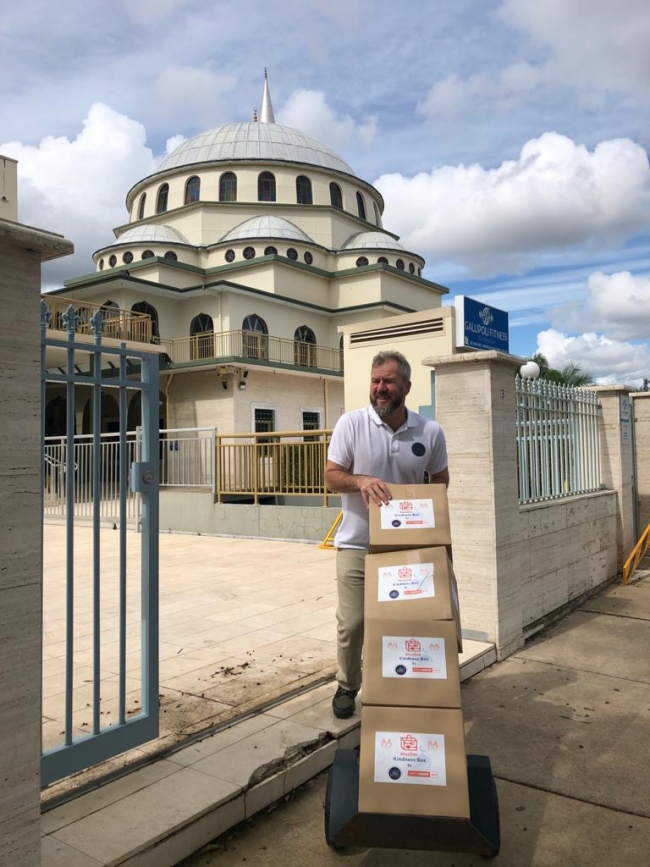 Avustralyalı Türkler de "Vefa Kutusu" ile yardım başlattı