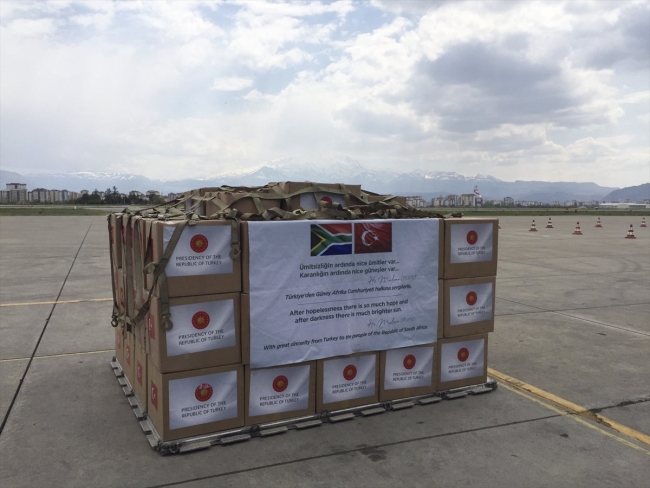 Türkiye'nin yardımları Güney Afrika'ya ulaştı