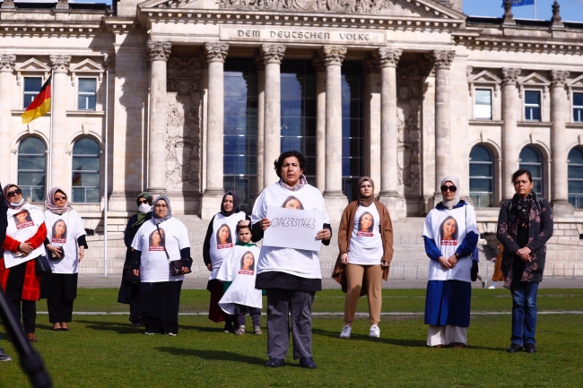 Kızı kaçırılan anne PKK'yı Almanya'da mahkemeye verecek