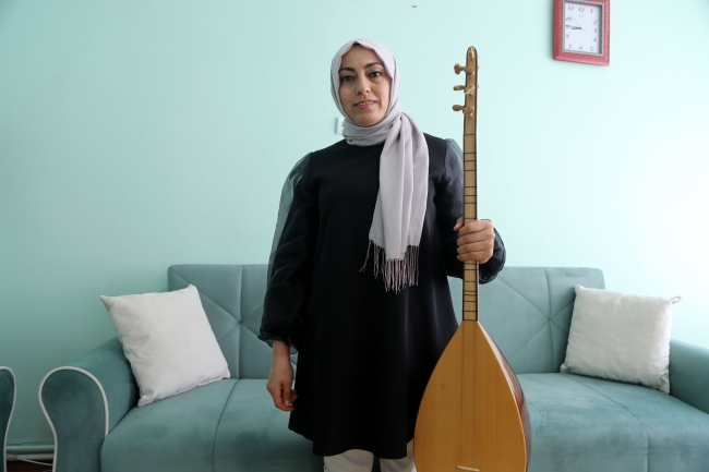 Bakan Fahrettin Koca'ya sazlı sözlü teşekkür