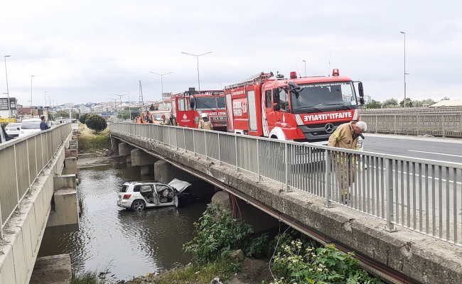Silivri'de köprüden düşen cipin sürücüsü yaşamını yitirdi