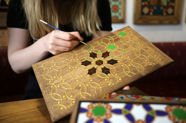 Asırlık sanat "usta-çırak" ilişkisiyle geleceğe taşınıyor