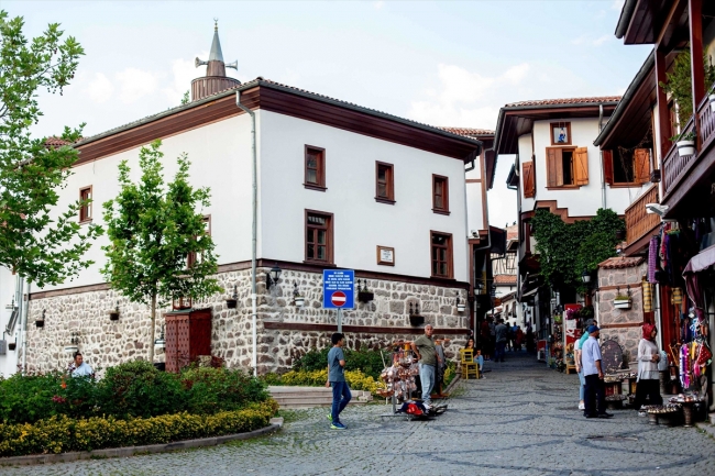 Ankara Kalesi'nin tarihi dokusu yeniden canlanacak, 91 bina restore edilecek