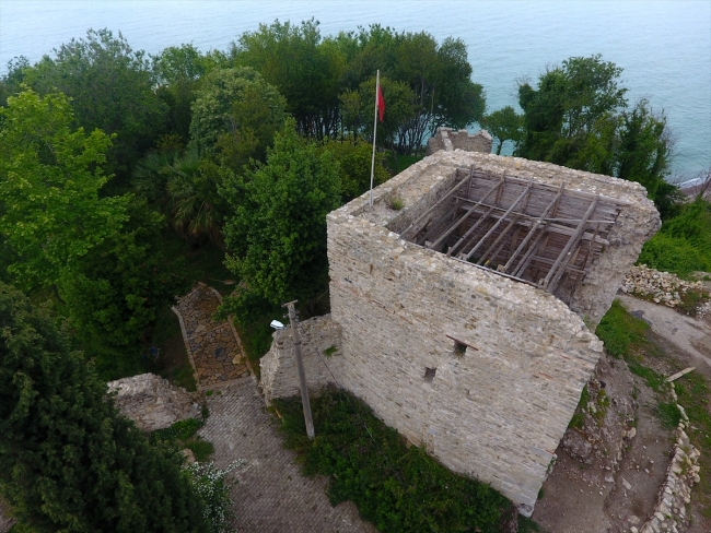 Ceneviz Kalesi'nde, restorasyon çalışmaları yeniden başlıyor