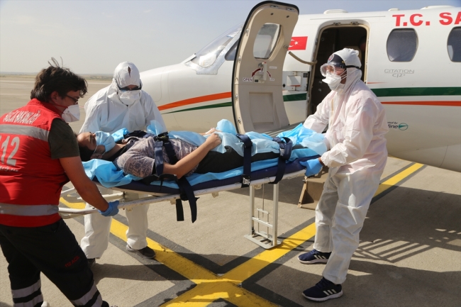 3 ülkeden 3 hasta ambulans uçakla Türkiye'ye getirildi