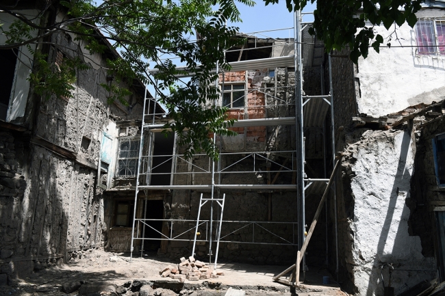 Ankara Kalesi etrafındaki restorasyon çalışmaları başladı