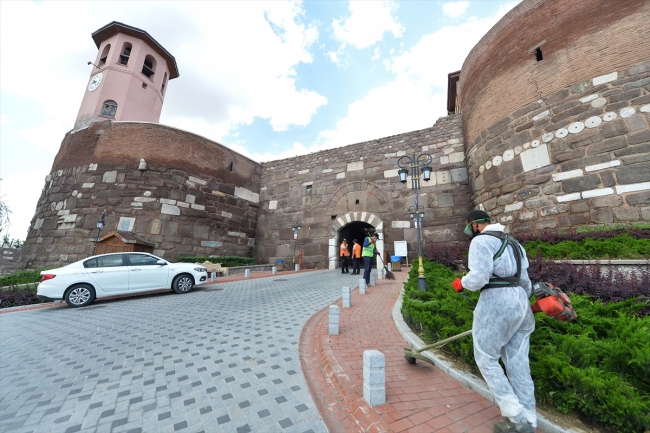 Ankara Kalesi etrafındaki restorasyon çalışmaları başladı