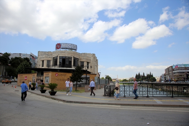 Hatay'da tarihi Meclis binasında restorasyon çalışmaları başladı