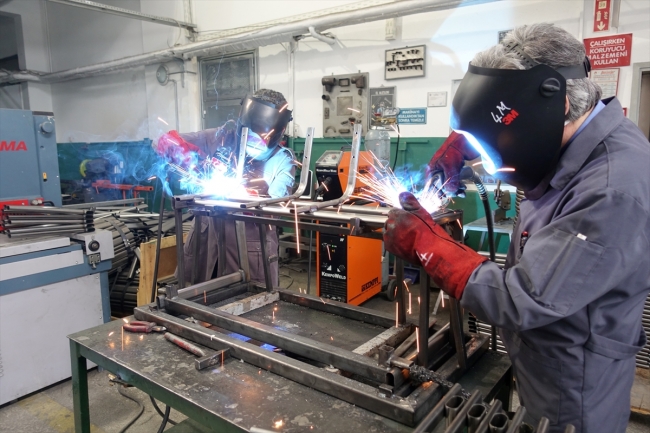 152 yıllık meslek lisesi fabrika gibi çalışıyor