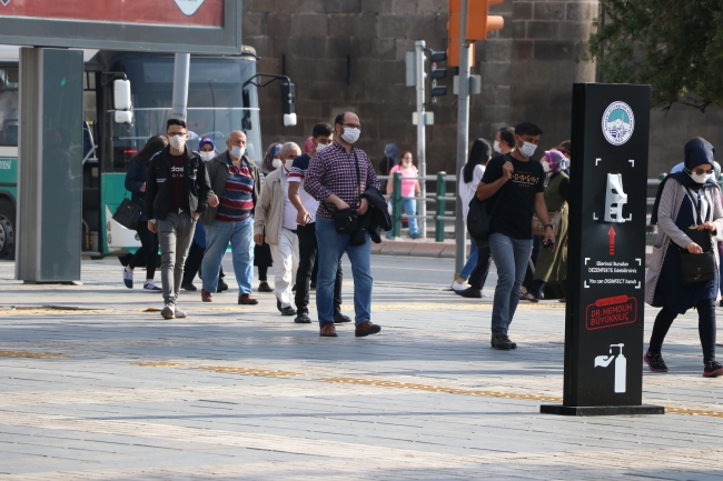 Kayseri'de maskesiz sokağa çıkma yasağı başladı