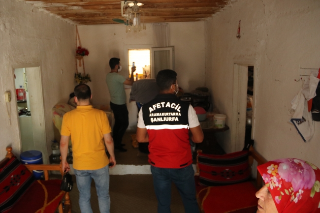 Şanlıurfa'daki 4,1 büyüklüğündeki depremde bazı evlerde çatlaklar oluştu